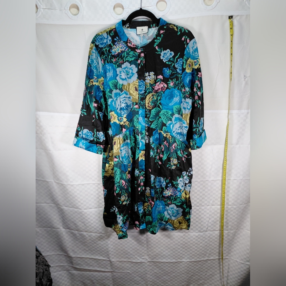 Tuckernuck Floral Women's Top - Black, Blue, Yellow